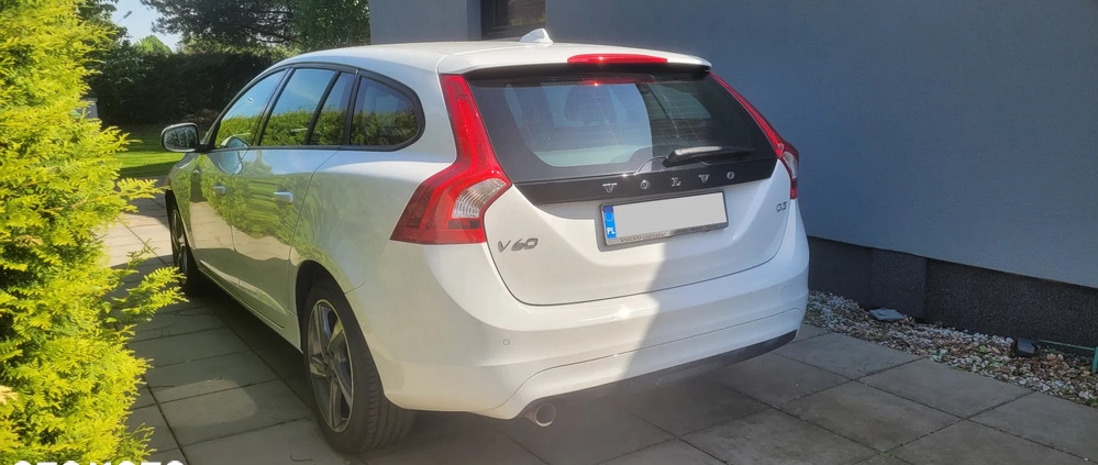 Volvo V60 cena 44500 przebieg: 160000, rok produkcji 2015 z Wolsztyn małe 29